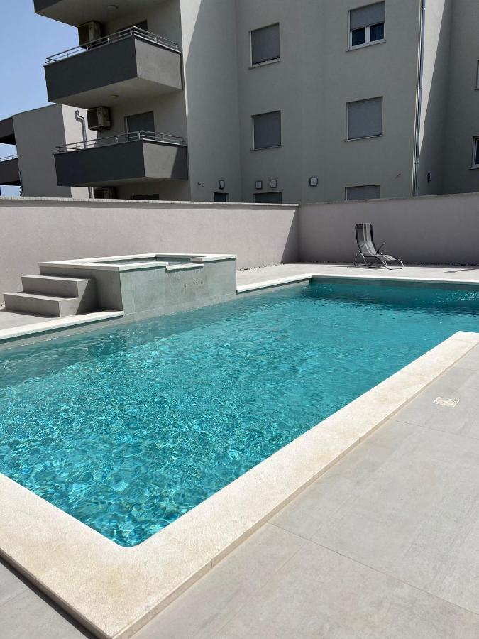 Villa Vida, Medulin - Bazen I Jacuzzi Luaran gambar